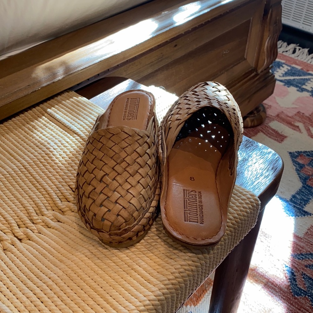 COPY - Mohinder woven slides